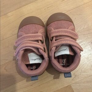 Pehr Field Trio Sneaker (Size 5)